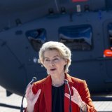 Les services d'Ursula von der Leyen sont "conscients, et habitués d'une certaine manière" aux "menaces et intimidations" de la Russie (archives). KEYSTONE/AP/Mindaugas Kulbis